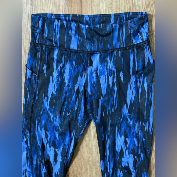 Lululemon Pace Rival Crop Leggings Women’s Size 4 Blue Black Mesh Pockets - Picture 2 of 12